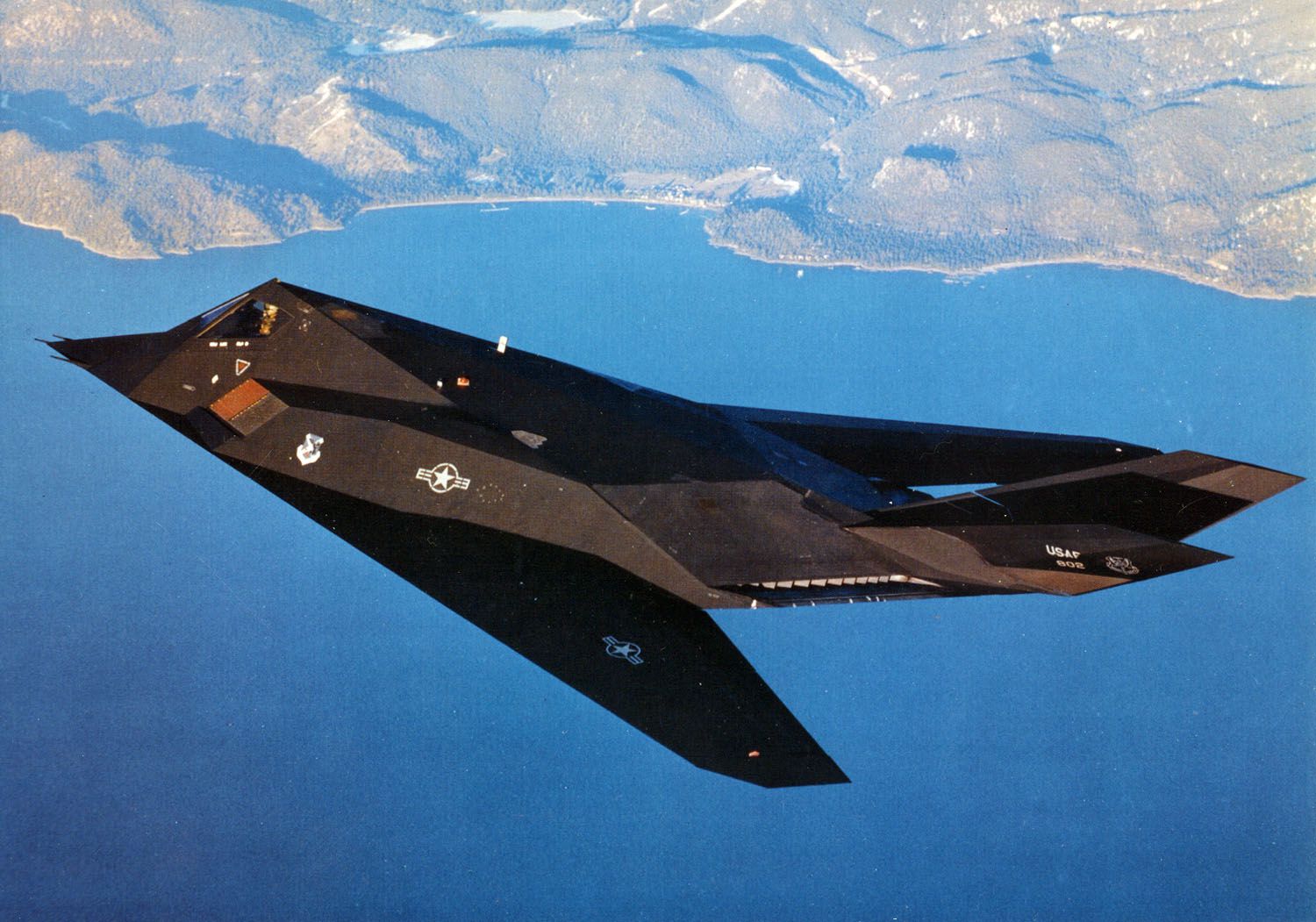 F-117 Nighthawk Stealth Fighter Profile